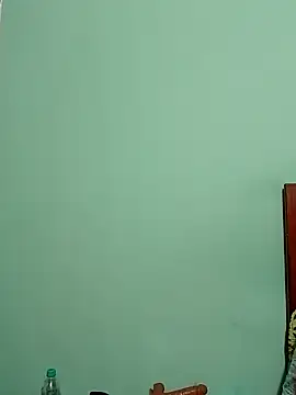 MATTHEW MRANDA online show from September 18, 3:30 am