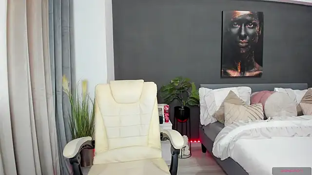 Sonia  Rey online show from April 14, 11:49 am