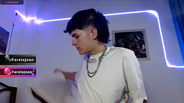 jeanfarelo online show from January 11, 2:30 am