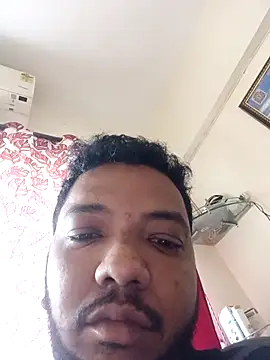 Snapshot of Mmm992170 chatting on October 10, 4:33 am Mmm992170 online show from October 10, 4:33 am