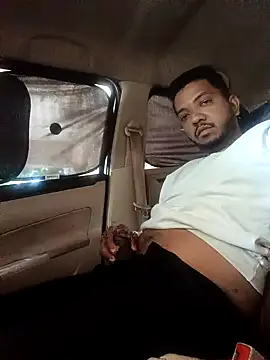 Snapshot of Mmm992170 chatting on October 11, 7:29 am Mmm992170 online show from October 11, 7:29 am