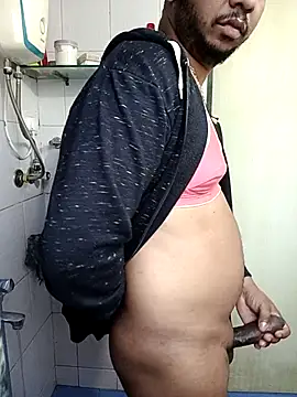 Snapshot of Mmm992170 chatting on November 20, 4:34 am Mmm992170 online show from November 20, 4:34 am