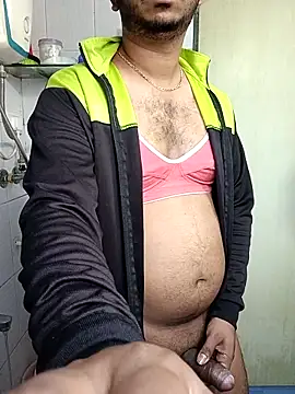 Snapshot of Mmm992170 chatting on November 25, 6:24 am Mmm992170 online show from November 25, 6:24 am