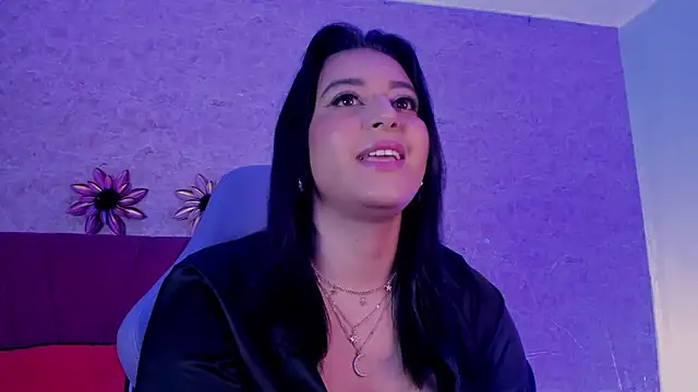 Snapshot of LorenaStevens chatting on October 31, 1:50 am LorenaStevens online show from October 31, 1:50 am