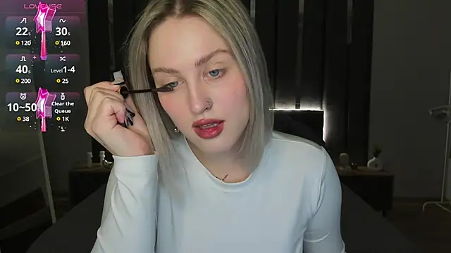  Sarah Soul  online show from February 4, 1:02 am