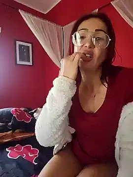 Snapshot of Carolina_red chatting on December 19, 2:13 pm Carolina red online show from December 19, 2:13 pm