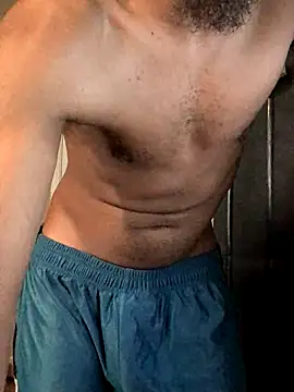 Snapshot of yosparky chatting on September 19, 8:42 pm yosparky online show from September 19, 8:42 pm