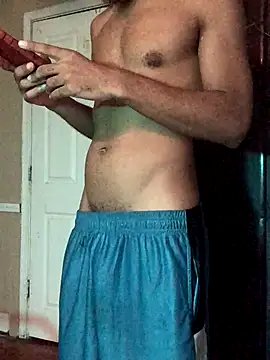 Snapshot of yosparky chatting on October 18, 2:25 am yosparky online show from October 18, 2:25 am