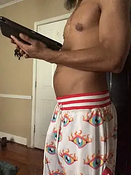 Snapshot of yosparky chatting on November 9, 7:34 pm yosparky online show from November 9, 7:34 pm