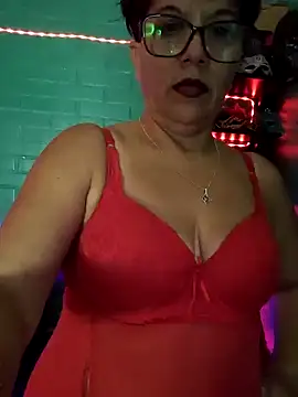 Snapshot of TRISH_MILF chatting on December 7, 1:58 am TRISH MILF online show from December 7, 1:58 am