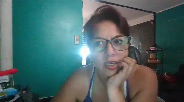 Snapshot of TRISH_MILF chatting on December 9, 3:00 pm TRISH MILF online show from December 9, 3:00 pm