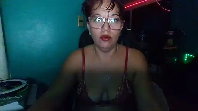 Snapshot of TRISH_MILF chatting on December 16, 12:48 am TRISH MILF online show from December 16, 12:48 am