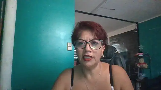 Snapshot of TRISH_MILF chatting on December 24, 3:16 pm TRISH MILF online show from December 24, 3:16 pm