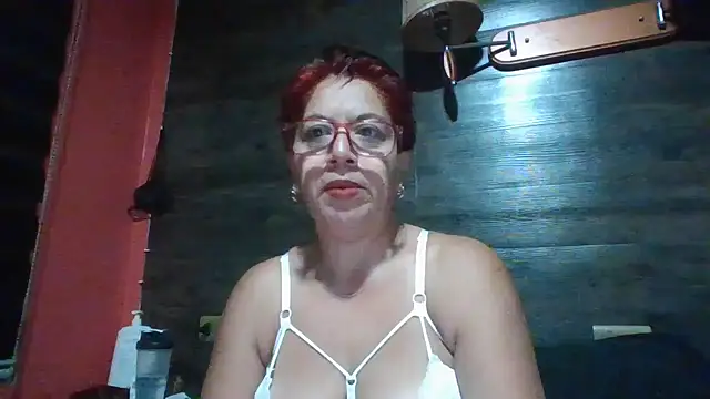 Snapshot of TRISH_MILF chatting on January 28, 9:51 am TRISH MILF online show from January 28, 9:51 am