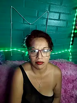 Snapshot of TRISH_MILF chatting on February 13, 1:08 am TRISH MILF online show from February 13, 1:08 am