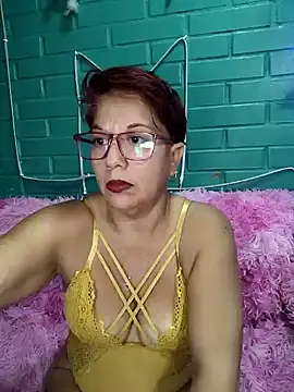 Snapshot of TRISH_MILF chatting on February 14, 11:09 pm TRISH MILF online show from February 14, 11:09 pm