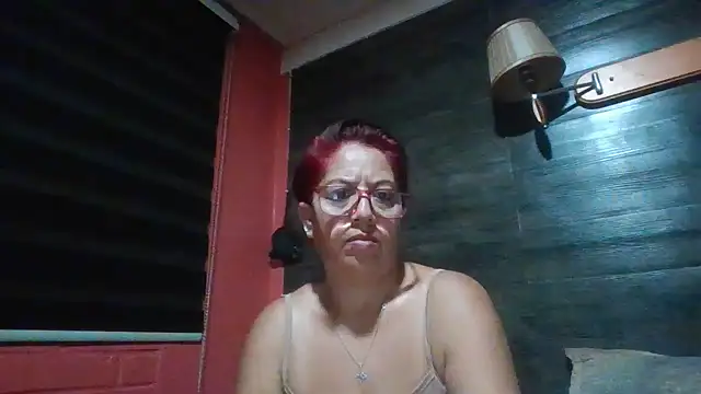 Snapshot of TRISH_MILF chatting on March 5, 9:16 am TRISH MILF online show from March 5, 9:16 am