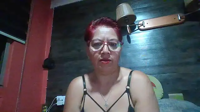Snapshot of TRISH_MILF chatting on March 10, 9:10 am TRISH MILF online show from March 10, 9:10 am