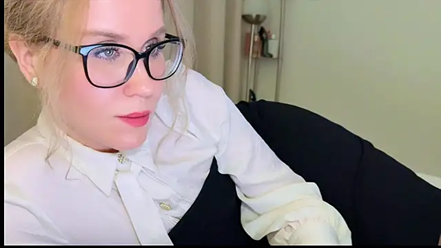 Snapshot of Myassistant chatting on February 14, 10:25 pm Myassistant online show from February 14, 10:25 pm