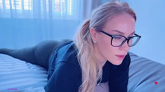 Snapshot of Myassistant chatting on October 7, 3:53 pm Myassistant online show from October 7, 3:53 pm