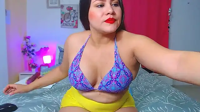 Snapshot of Kendralove31xxx chatting on March 18, 2:36 am Kendralove31xxx online show from March 18, 2:36 am