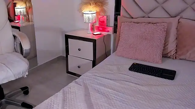 alexa tobar online show from March 8, 10:46 pm