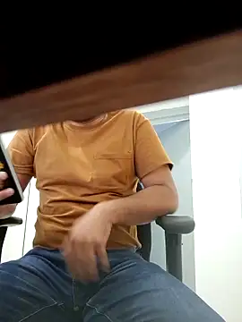 friendsloversex online show from November 18, 4:33 pm