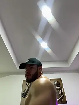 garageboy94 online show from January 31, 9:48 am