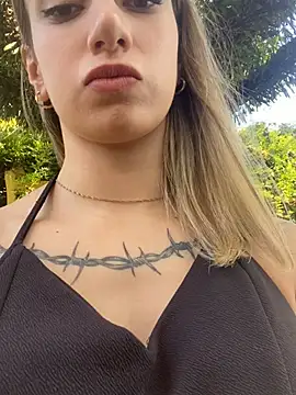 Snapshot of loira_messi chatting on March 16, 7:06 pm loira messi online show from March 16, 7:06 pm