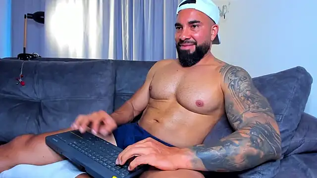 roman muscle online show from April 13, 10:48 pm