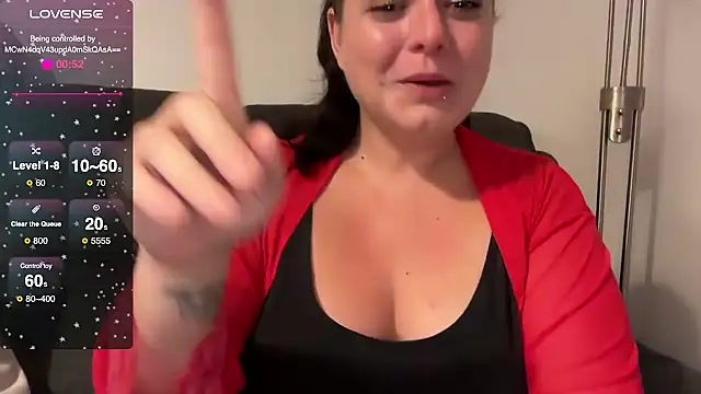 NaughtyWifeUK online show from September 21, 1:18 am