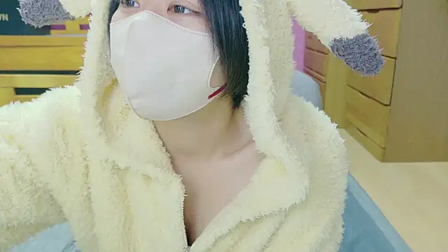 Snapshot of _usya_2525 chatting on March 17, 4:33 pm usya 2525 online show from March 17, 4:33 pm