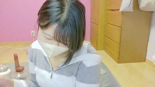 Snapshot of _usya_2525 chatting on September 14, 5:23 pm usya 2525 online show from September 14, 5:23 pm