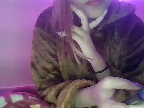 your Shanvi online show from December 16, 3:54 pm