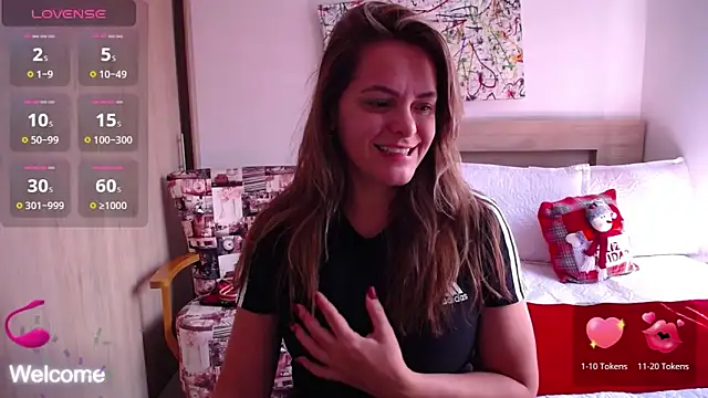 ParisW online show from December 5, 4:34 pm