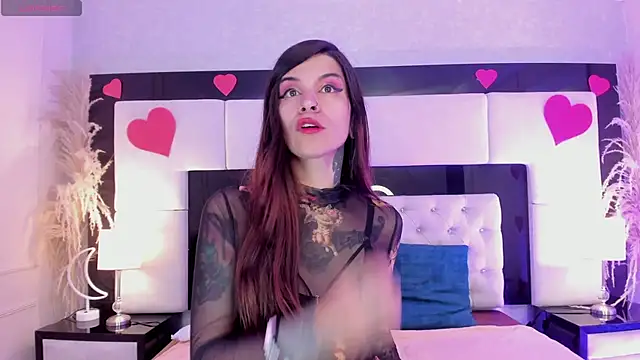 Maddissonlove online show from February 12, 1:06 pm