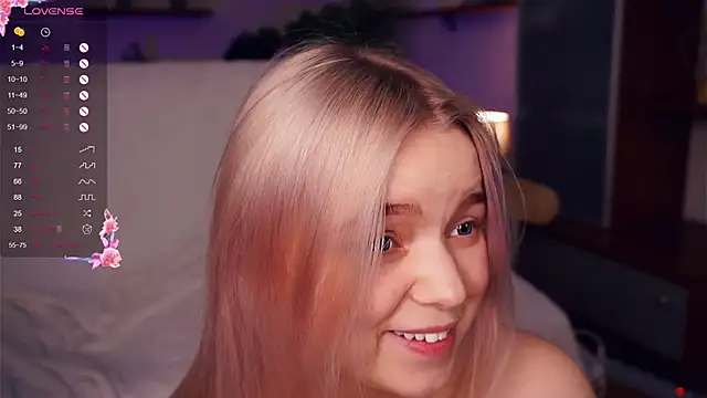 Snapshot of ZaraCreedon chatting on January 20, 1:50 am ZaraCreedon online show from January 20, 1:50 am