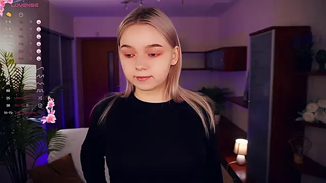 Snapshot of ZaraCreedon chatting on January 20, 7:14 pm ZaraCreedon online show from January 20, 7:14 pm