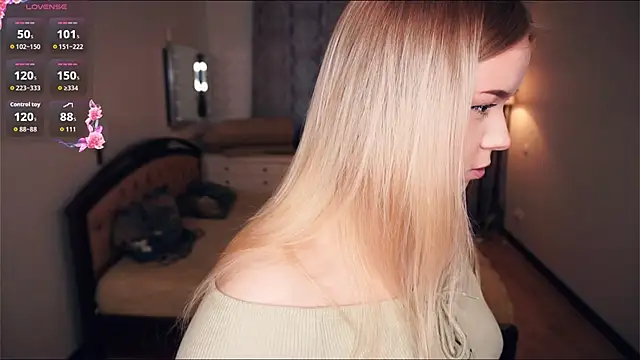 Snapshot of ZaraCreedon chatting on September 12, 5:07 am ZaraCreedon online show from September 12, 5:07 am