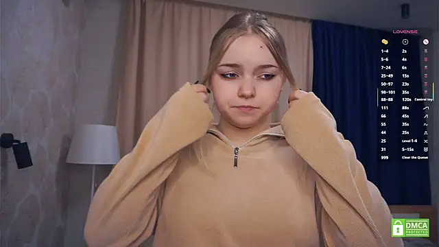 Snapshot of ZaraCreedon chatting on November 24, 5:07 am ZaraCreedon online show from November 24, 5:07 am