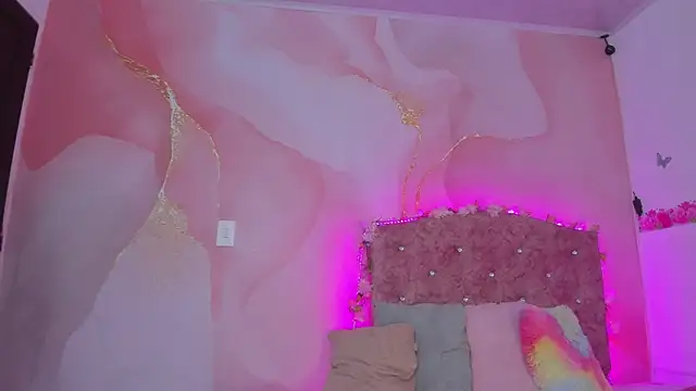 Snapshot of Daisy__rose chatting on January 8, 3:08 am Daisy rose online show from January 8, 3:08 am