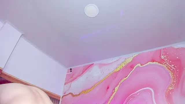 Daisy  rose online show from November 26, 2:56 am