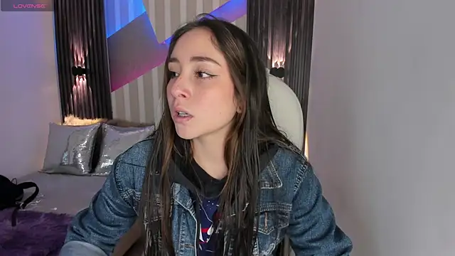 emily layton online show from January 30, 2:15 pm