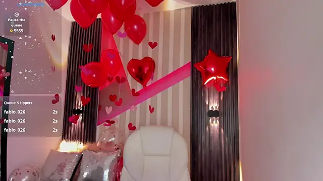 emily layton online show from February 14, 11:42 pm