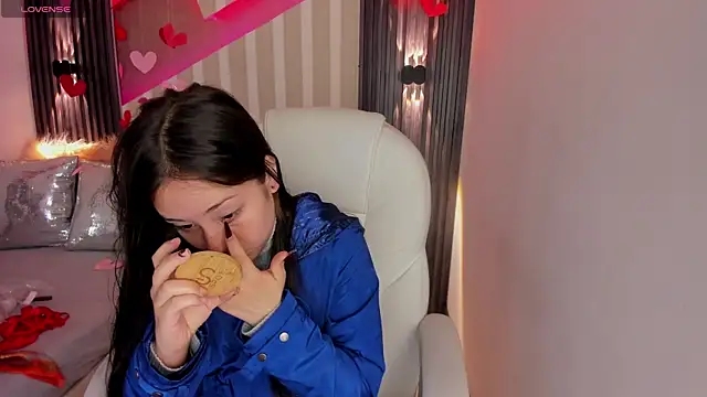 emily layton online show from February 20, 3:19 pm