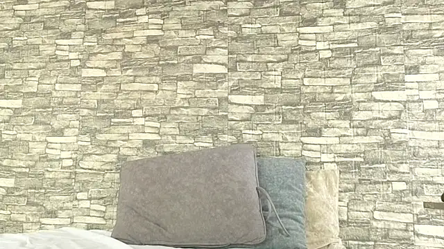 alondrabigtits online show from December 5, 12:03 pm