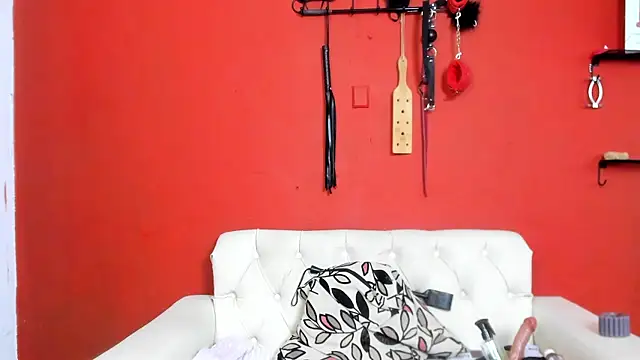 Snapshot of MIA_SOPHIA1 chatting on February 23, 10:49 am MIA SOPHIA1 online show from February 23, 10:49 am