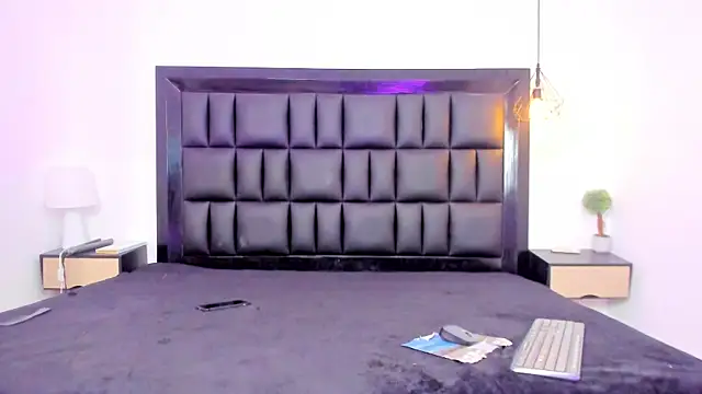 Snapshot of MIA_SOPHIA1 chatting on September 12, 4:34 am MIA SOPHIA1 online show from September 12, 4:34 am