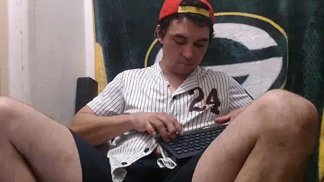 Apeezy14 online show from December 8, 9:19 pm