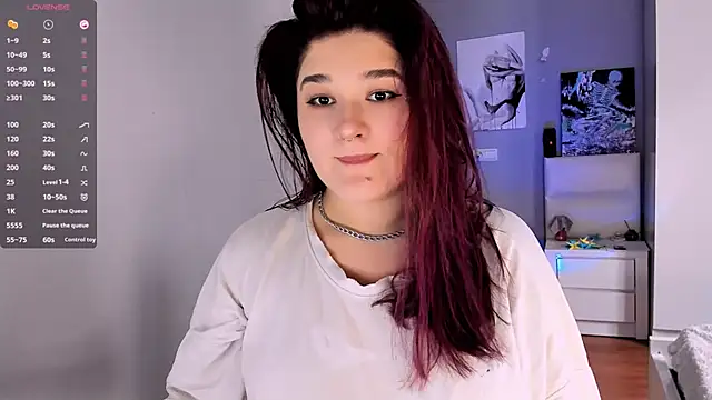 Snapshot of July_Slowdive chatting on December 18, 12:18 pm July Slowdive online show from December 18, 12:18 pm